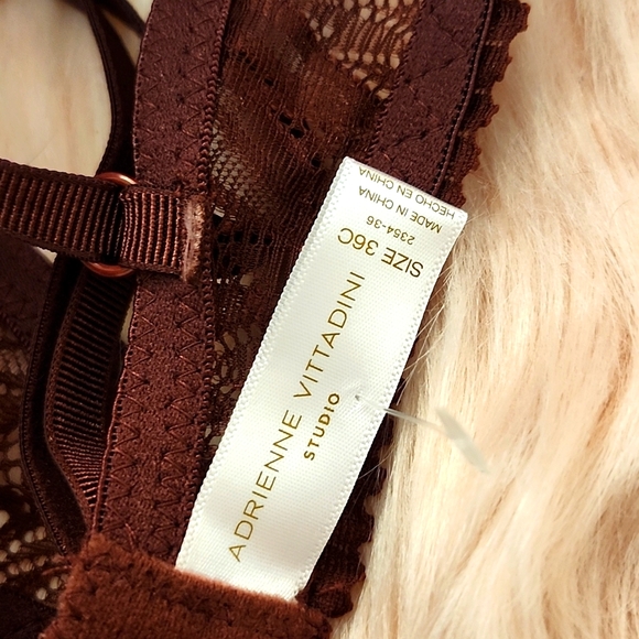 PRE-LOVED ADRIENNE VITTADINI FULL COVERAGE BRA-36C - Picture 4 of 4